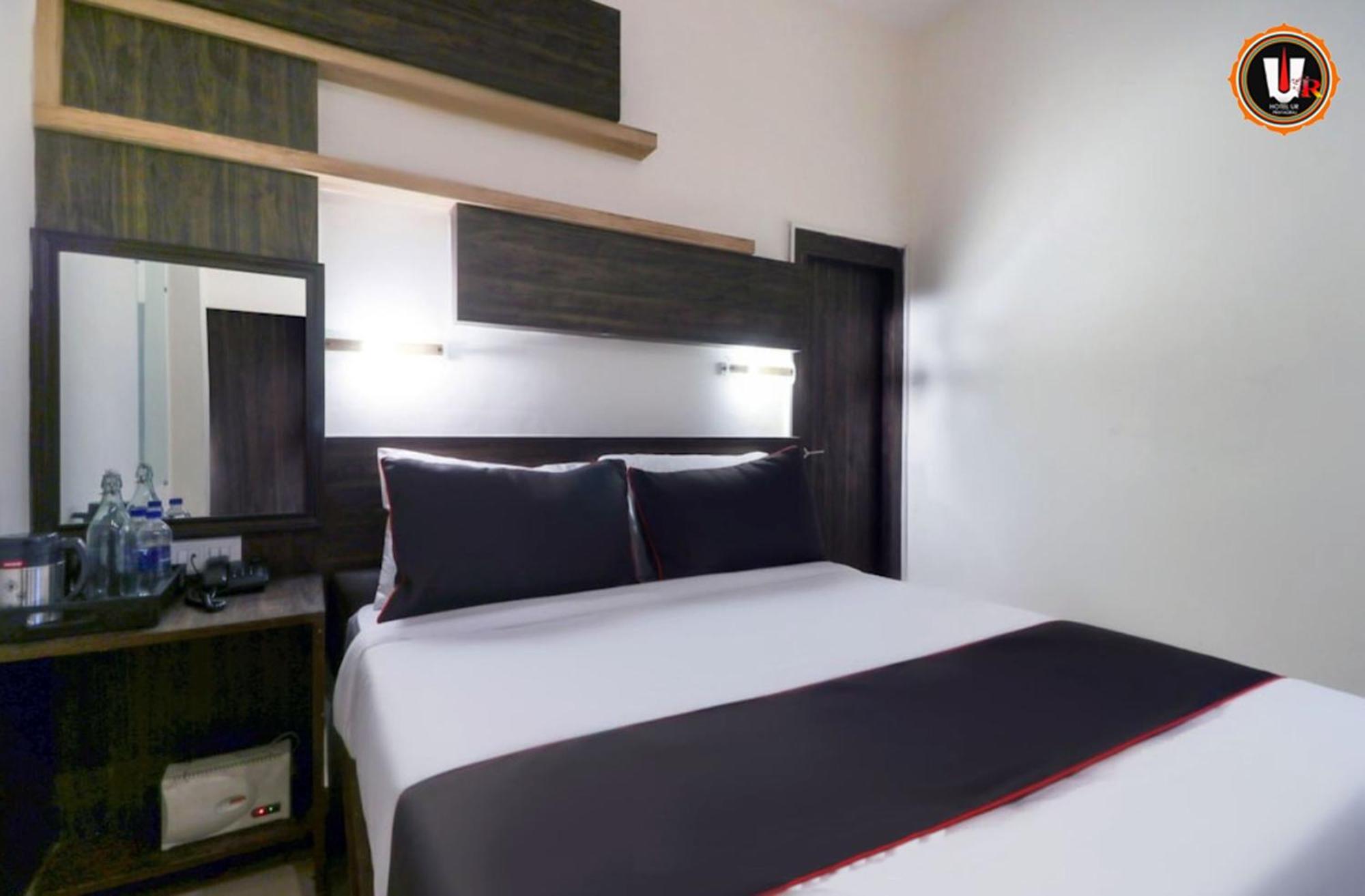 Hotel Ur Prayagraj Exterior photo