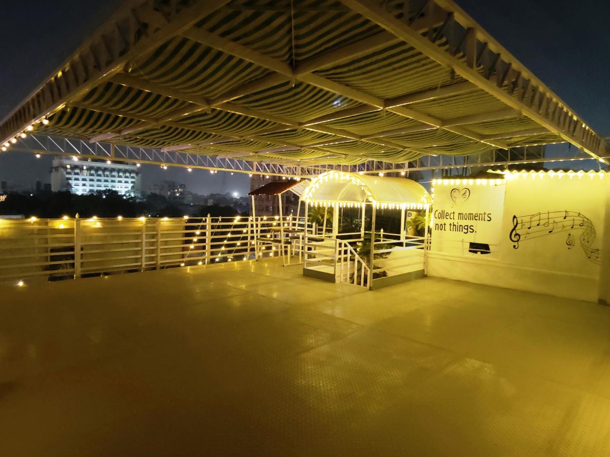 Hotel Ur Prayagraj Exterior photo